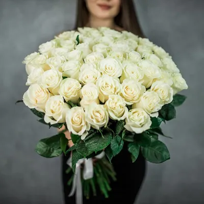 Букет из 51 белой розы «Винтаж»