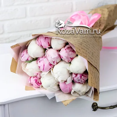 Купить Букет из 15 розовых пионов с эвкалиптом в Новосибирске