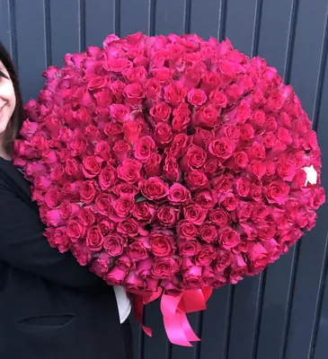 Букет 301 красная роза, заказ и доставка в Киеве | TORY