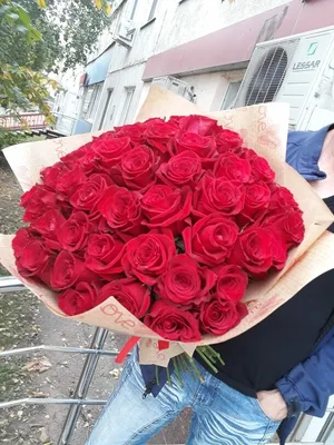 Букет из 37 разноцветных роз с доставкой в Roza.od.ua