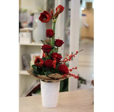 Букет из розовых амариллисов - заказать доставку цветов в Москве от Leto  Flowers