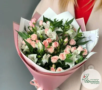 Букет из гербер, альстромерии микс и хризантем размера S - Доставка цветов  в Санкт-Петербурге | Весна - сеть цветочных магазинов