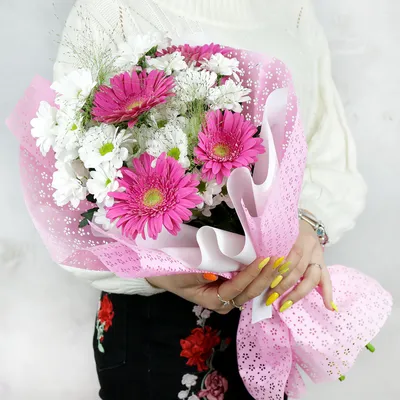 Сборный букет из герберы, хризантем, кустовых роз \"Малышке\" купить в  Солигорске