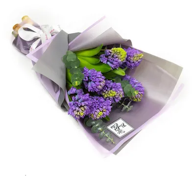 Букет из роз и гиацинтов - заказать доставку цветов в Москве от Leto Flowers
