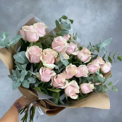 Букет из лососевых роз - заказать доставку цветов в Москве от Leto Flowers