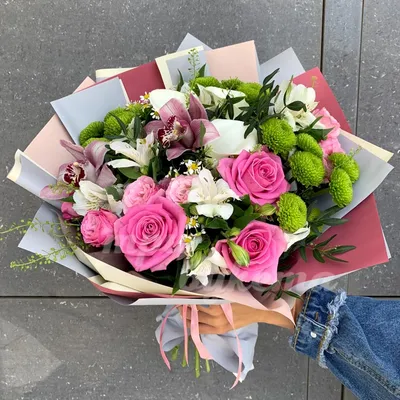 Букет из 21 красной розы и альстромерии | Flowers Valley
