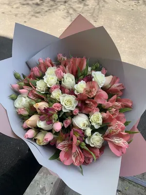 Заказать букет невесты из роз и альстромерий в Саранске от FIori-Flowers
