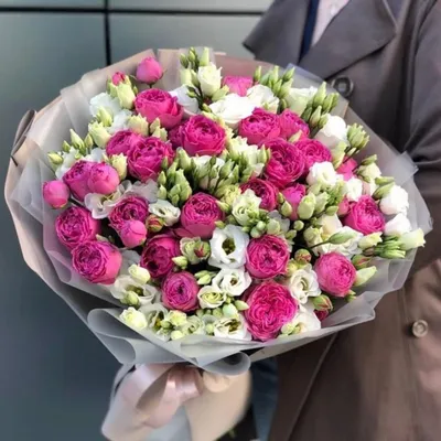 Купить букет из кустовых роз и эустома «Лиана» в Уфе