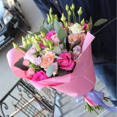 Этим летом: дуо-букет пионовидных роз и кружевной эустомы по цене 7390 ₽ -  купить в RoseMarkt с доставкой по Санкт-Петербургу