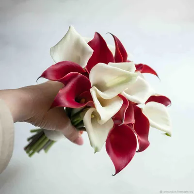 Букет невесты из белых роз - 19 шт. за 10 990 руб. | Бесплатная доставка  цветов по Москве