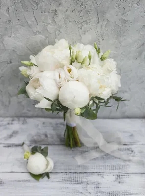 букет невесты из пионов и ранункулюсов | Wedding bridesmaid bouquets, Pink  wedding flowers, Bridal bouquet