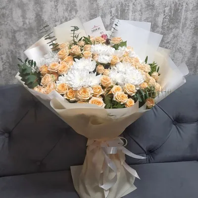 Букет с розами и желтой хризантемой День знаний | купить недорого |  доставка по Москве и области