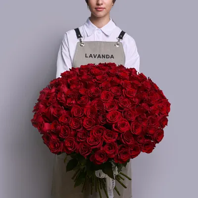 Купить букет из 101 красной розы Ред Наоми (Red Naomi) с доставкой по Минску
