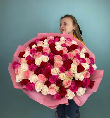 Купить Букет 101 роза красная и белая с упаковкой R501 в Москве, цена 16  198 руб.