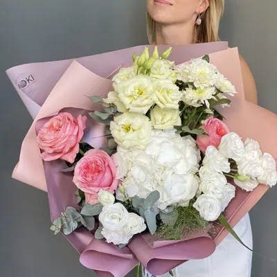 Розовый фламинго: большой розовый букет тюльпанов, роз, гвоздики и фрезий  по цене 15435 ₽ - купить в RoseMarkt с доставкой по Санкт-Петербургу
