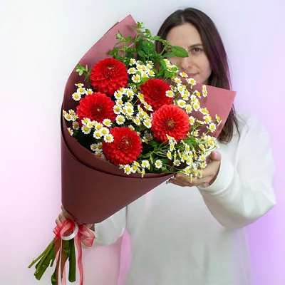 Сочный букет с георгинами, астрами и с лагурусом - купить с доставкой от  ElitBuket