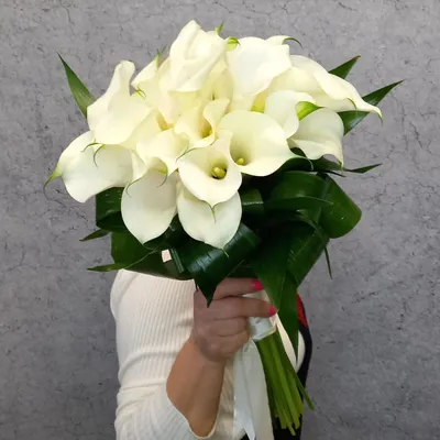 Букет из белых калл - заказать доставку цветов в Москве от Leto Flowers