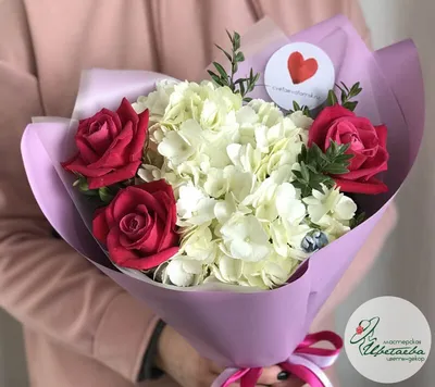 Купить букет из 21 разноцветного тюльпана на 8 марта в Воронеже
