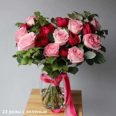 Красивый букет из 77 садовых кенийских роз по цене 24976 руб. заказать с  доставкой по Москве - свежие цветы от интернет-магазина \"Во имя розы\"