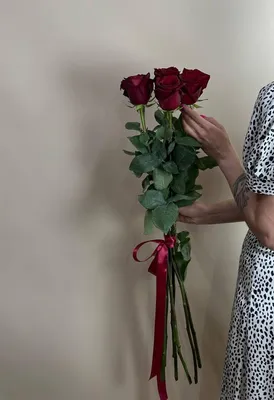 Букет из пионовидных роз в вазе - заказать доставку цветов в Москве от Leto  Flowers