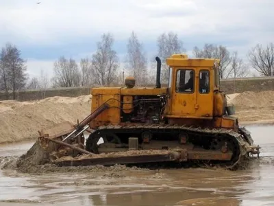 Услуги бульдозера. Бульдозер Т-170 в аренду., аренда в Екатеринбурге, цена  договорная от БАЗА – ID4091122