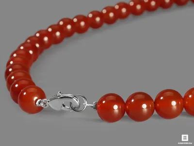 Бусы из сердолика