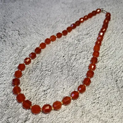 Купить Бусы из сердолика (гранёный) (Бусы) за 976.00 в Симферополе Феодосии  и Крыму
