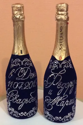 Свадьба золото аксессуары минимализм свадебные бутылки шампанское именное |  Свадебные бутылки, Свадебные аксессуары, Бутылки шампанского