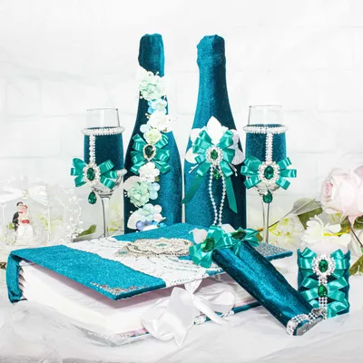 Свадебный наряд для бутылок с голубым бантиком не съемная купить -  Weddingfinery.ru свадебные аксессуары