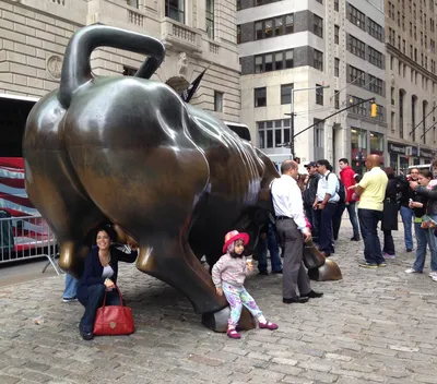 Символ богатой Америки - бронзовый бык на Уолл-стрит | travelstar_ushka |  Дзен