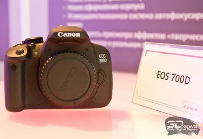 Характеристики Зеркальный фотоаппарат Canon EOS 650D kit ( EF-S 18-135мм  f/3.5-5.6 IS STM), черный (699823) смотреть в СИТИЛИНК