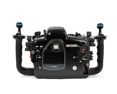 Nauticam Canon 7D Mark II Underwater Housing