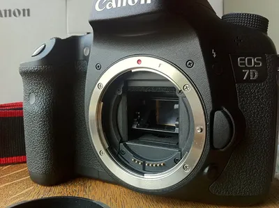 Canon 7D mark II Review - Footage and First Look at Video