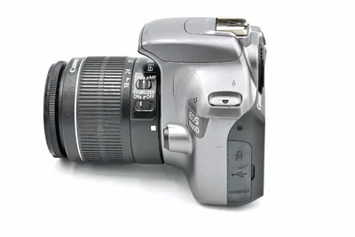 Зеркальный фотоаппарат Canon EOS 1100D Kit 18-55 IS II (состояние 4-) (б/у)  купить за 0 руб.