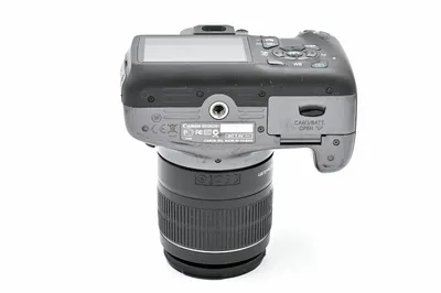 Зеркальный фотоаппарат Canon EOS 1100D Kit 18-55 IS II (состояние 4-) (б/у)  купить за 0 руб.