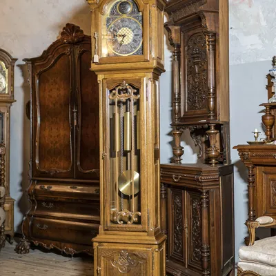 Напольные часы с корпусом из массива дерева Bella Vita, Modenese Gastone -  Мебель МР
