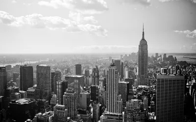 Нью-Йорк, горизонт Манхаттана городской, черно-белый Стоковое Изображение -  изображение насчитывающей историческо, панорамно: 76147913