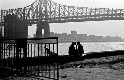 Фотограф оживил черно-белый Нью-Йорк