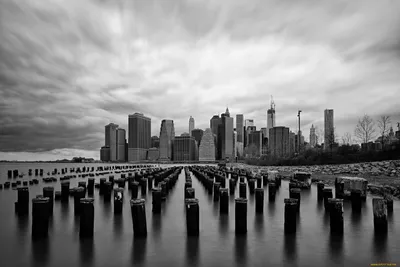 Черно-белый вид на Нью-Йорк Стоковое Фото - изображение насчитывающей  зодчества, хадсон: 157234884