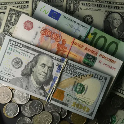 В Кыргызстане хотят вновь разрешить получать денежные переводы в долларах -  15.06.2023, Sputnik Кыргызстан