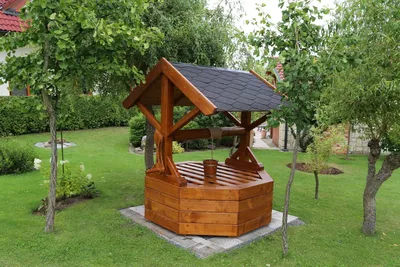 деревянный колодец с крышей | Pallet furniture outdoor, Bathroom design  small modern, Garden in the woods