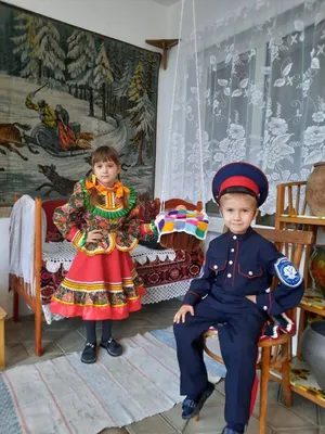 Новые костюмы помогут юным целинцам погрузиться в казачью культуру |  09.12.2022 | Целина - БезФормата