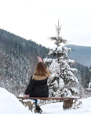 Девушки в снежной атмосфере: jpg, скачать бесплатно, в хорошем качестве