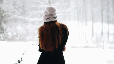 Дикая природа зимы: фото девушек со снегом и морозной атмосферой