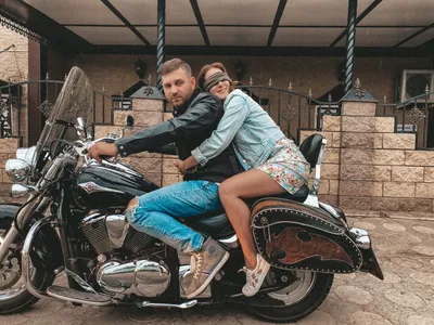 Картина по номерам на холсте 40х50 на подрамнике Девушка на мотоцикле -  купить с доставкой по выгодным ценам в интернет-магазине OZON (807307609)