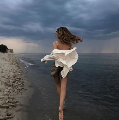 017981 (Девушка, море, купальник, волны, пена, песок) | Flickr