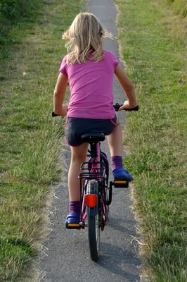 Картинки девушка на велосипеде в цветах (62 фото) » Картинки и статусы про  окружающий мир вокруг