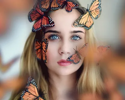 Иллюстрация Девушка с бабочками в стиле другое | Illustrators.ru