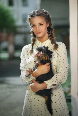 Девушка с собачкой. Фотограф Вадим Гудков