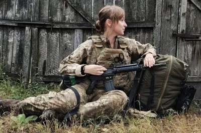Девушка-снайпер из Казани рассказала о своем участии в СВО: «Я еду туда не  за деньгами» - KP.RU